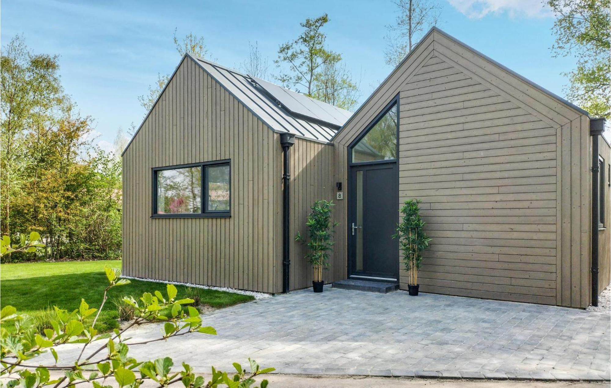 Cozy Home In Oosterwolde With Sauna Εξωτερικό φωτογραφία